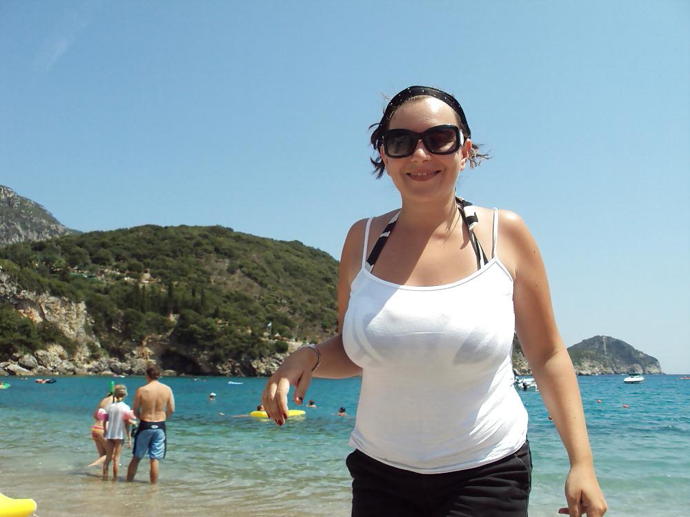 20P Not naked busty facebookwomen 11.