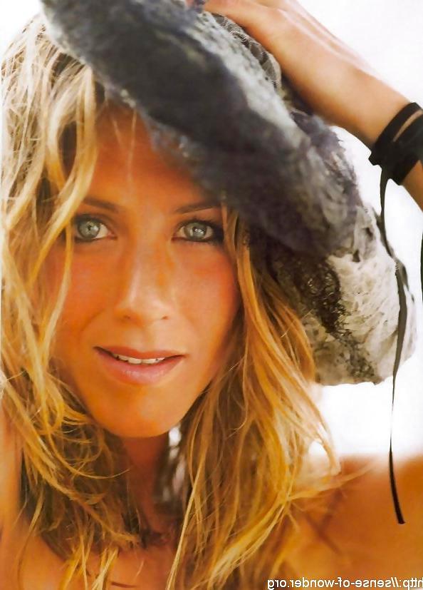 25P Jennifer Aniston - The Hottest Milf (by Russian Roulette)