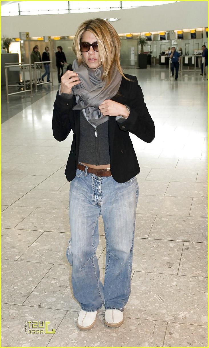 25P Jennifer Aniston - The Hottest Milf (by Russian Roulette)