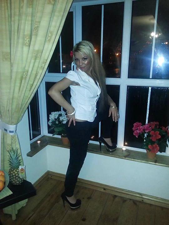 7P Romanian girl: ramona