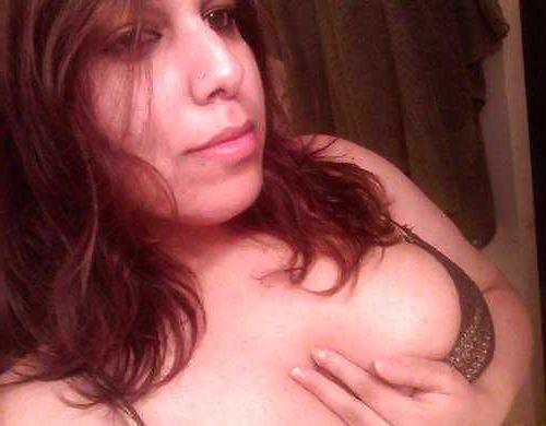 16P Indian teen selfshot fingering herself