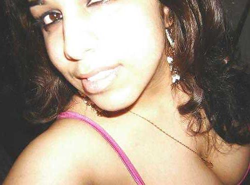 16P Indian teen selfshot fingering herself