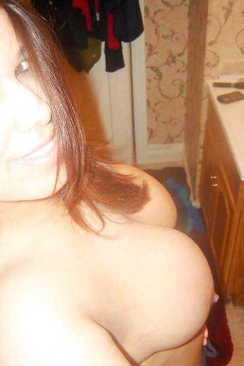 16P Indian teen selfshot fingering herself