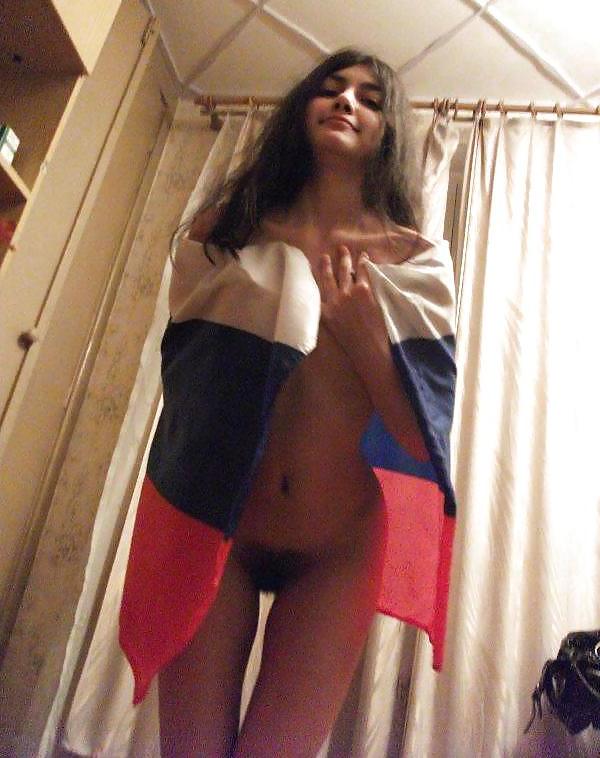 10P Armenian teen with Russian flag