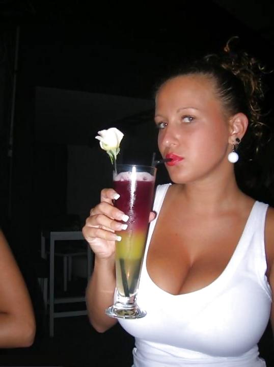 20P Not naked busty facebookwomen 7.