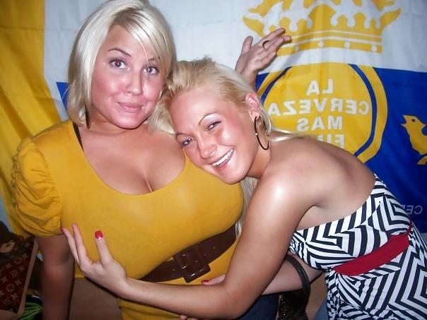 20P Not naked busty facebookwomen 7.