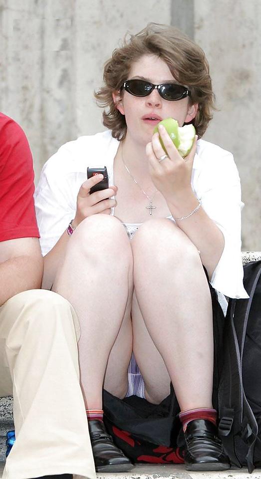 25P Candid upskirt 2