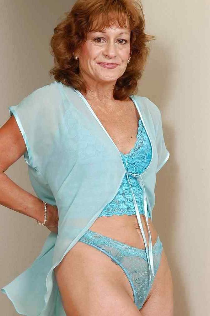 25P Hot Mature Lady Janice by DarKKo