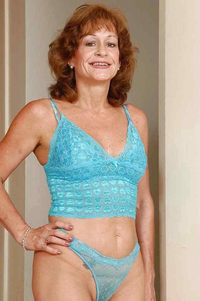 25P Hot Mature Lady Janice by DarKKo