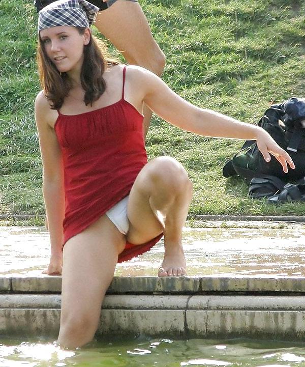 25P Russian upskirts 05