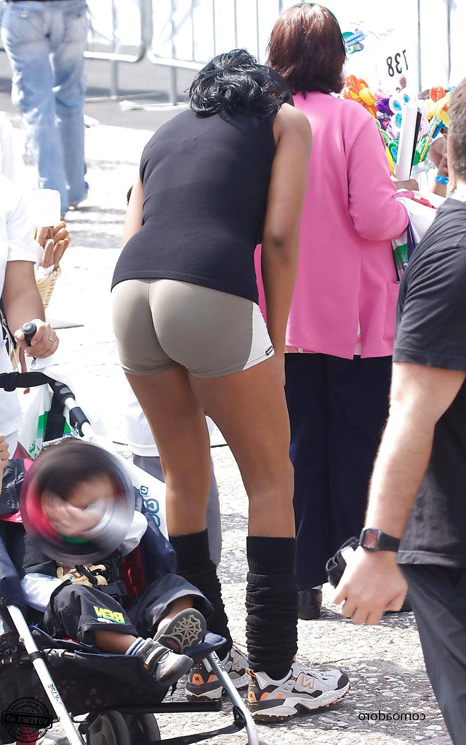 25P Candid voyeur