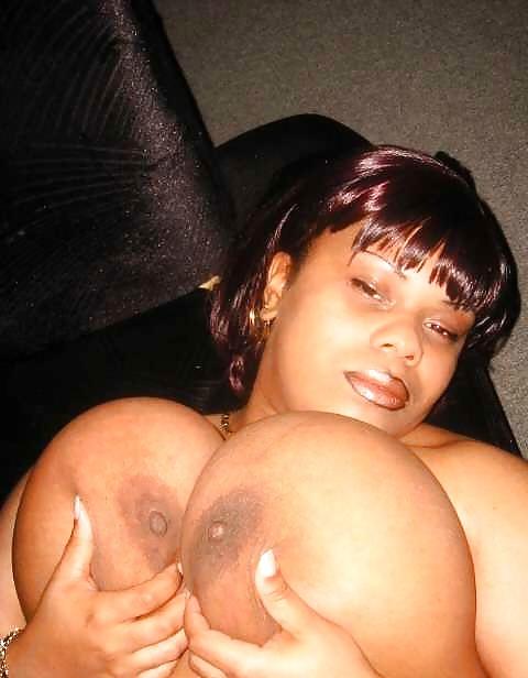 25P Busty dark BBW posing and dildoing