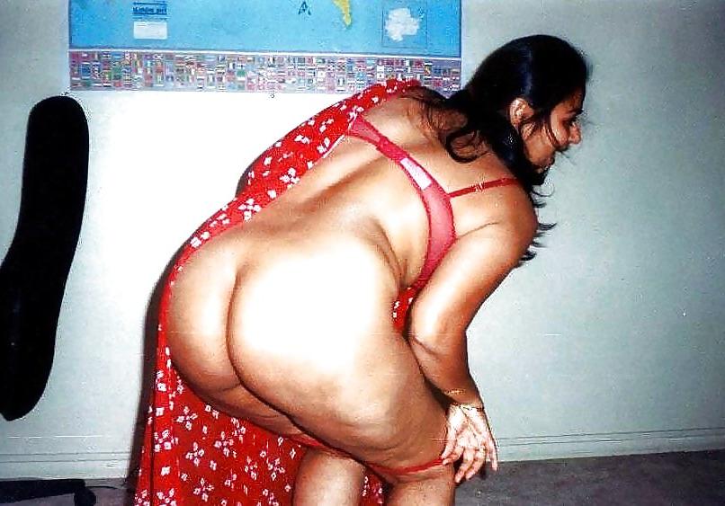 25P Indian ass