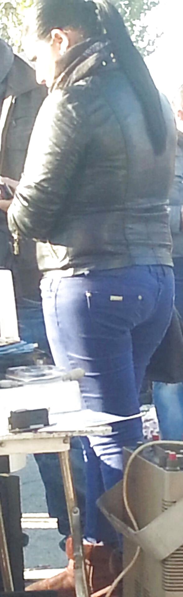 6P Sexy gipsy ass romanian
