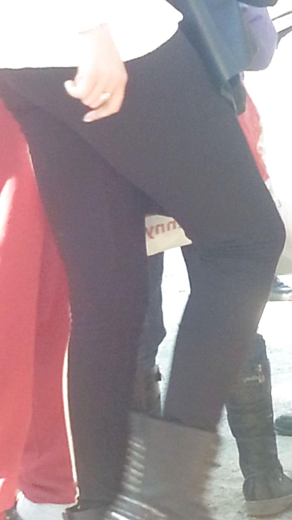 7P Sexy feet, ass teens romanian