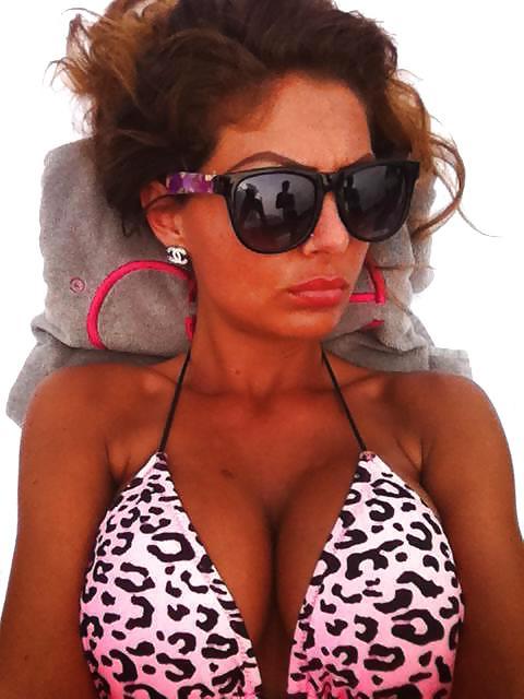 25P Romanian women: Anna