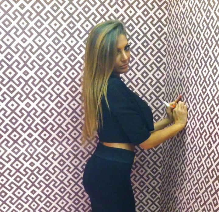 25P Romanian women: Anna