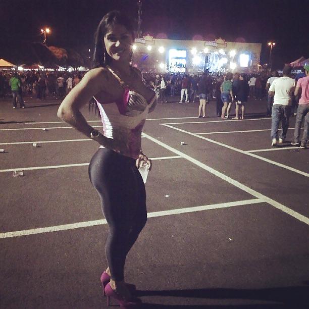 11P Big big ass butt boobs