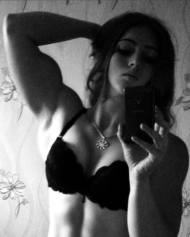 25P Sexy Russian Powerlifter Julia Vins