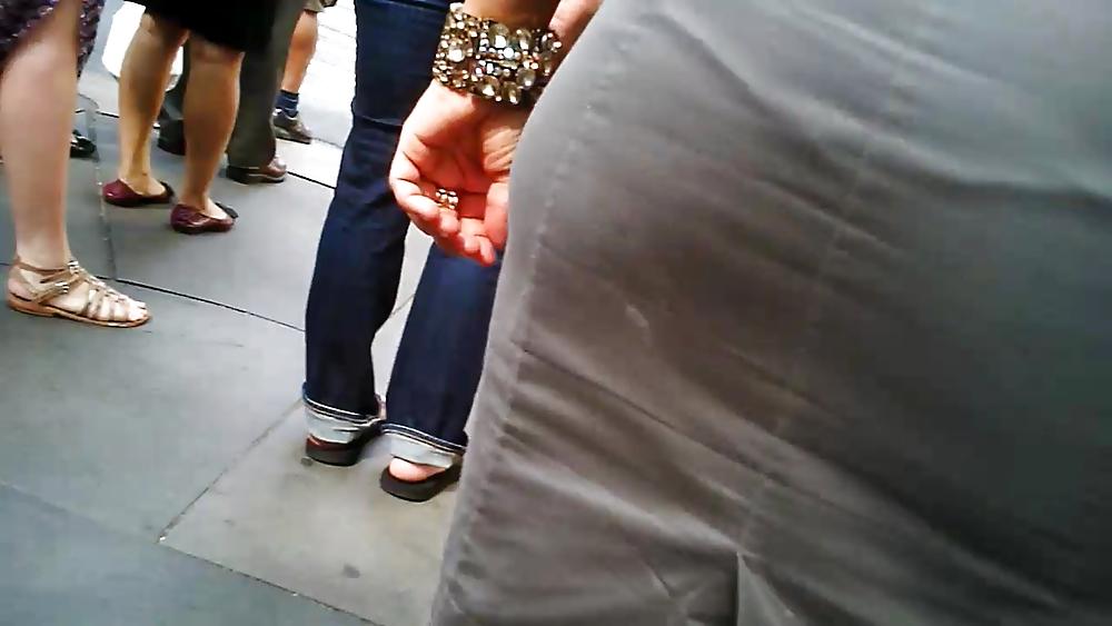 18P Hot Indian Women - Big Butt