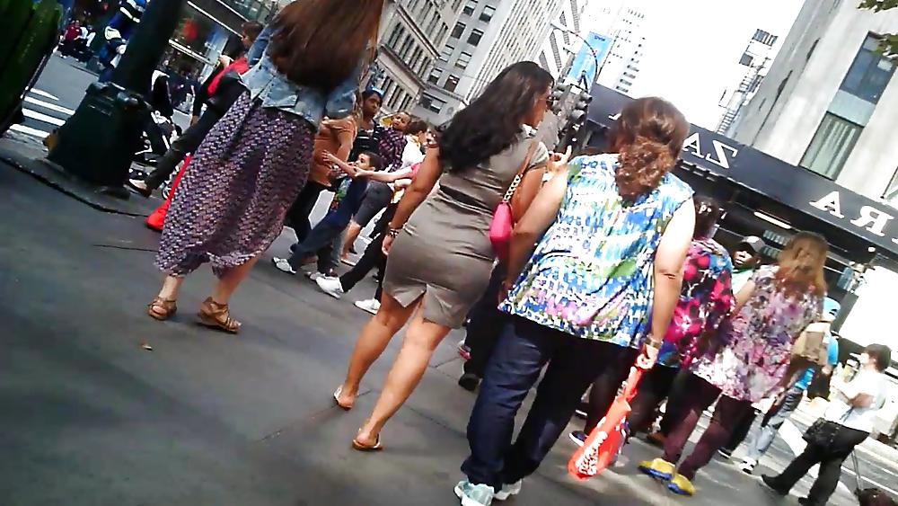 18P Hot Indian Women - Big Butt