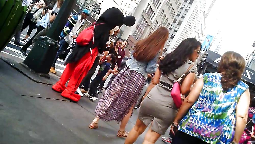 18P Hot Indian Women - Big Butt