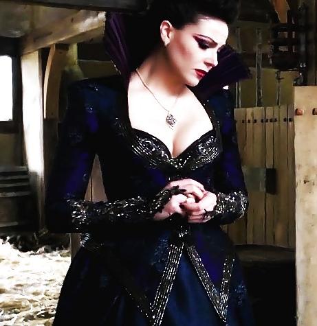 22P Lana Parrilla