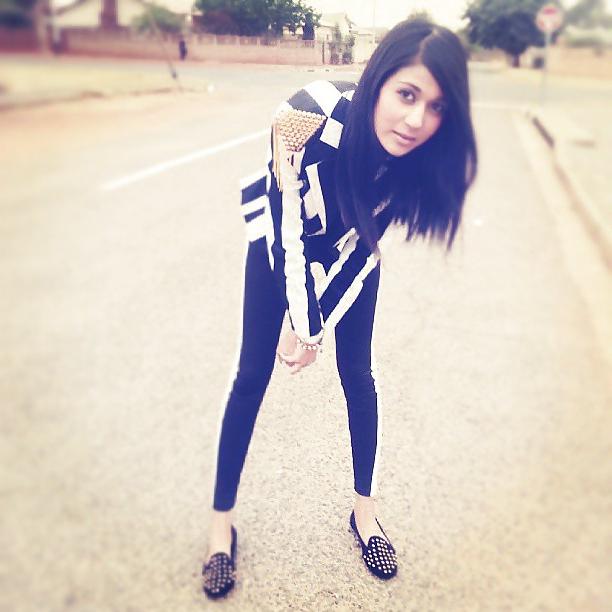 25P Tall Skinny Hijabi will make you CUM!