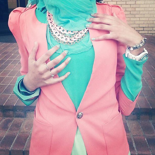 25P Tall Skinny Hijabi will make you CUM!
