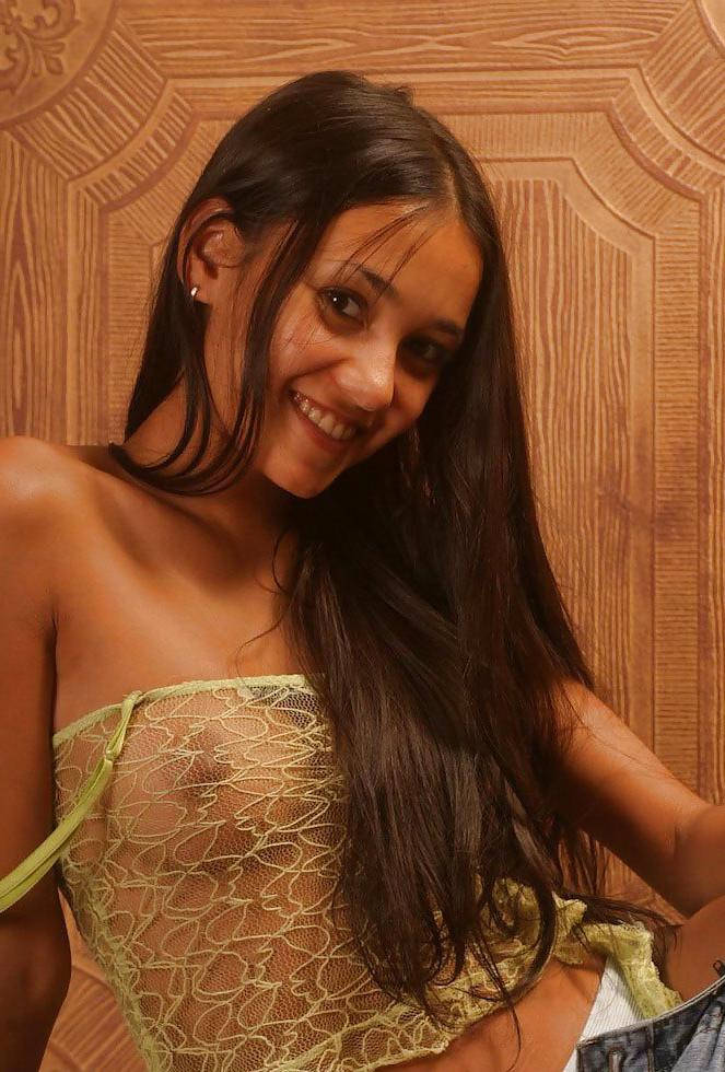 13P Coupl4funn 's russian teen Kamilla against the wall