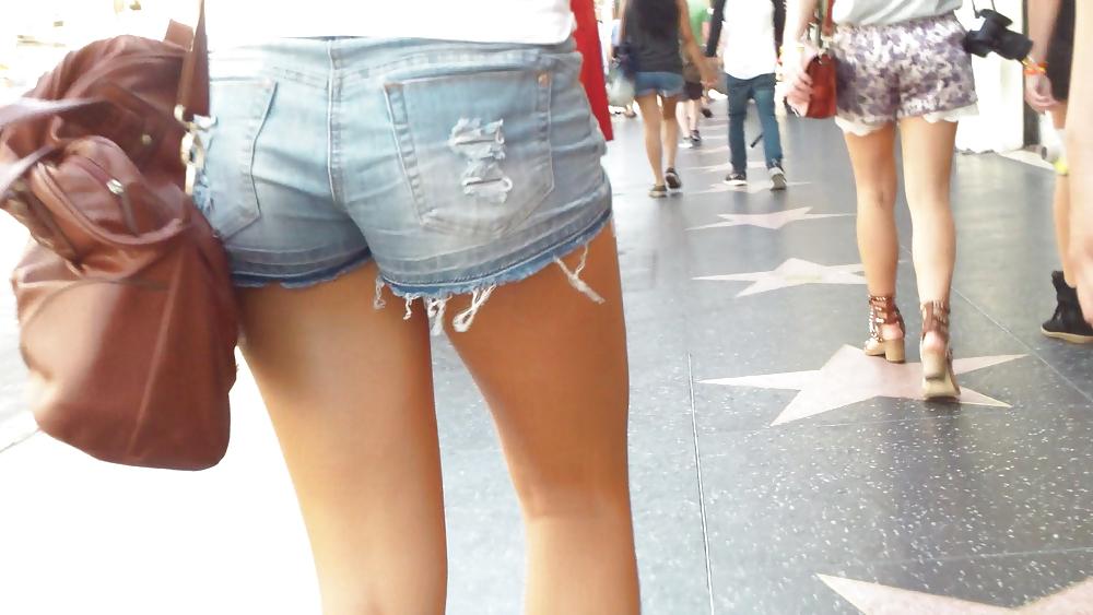 25P Sexy summer teen ass & butt in shorts