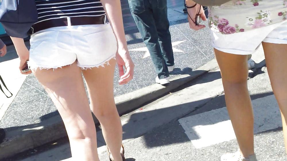 25P Sexy summer teen ass & butt in shorts