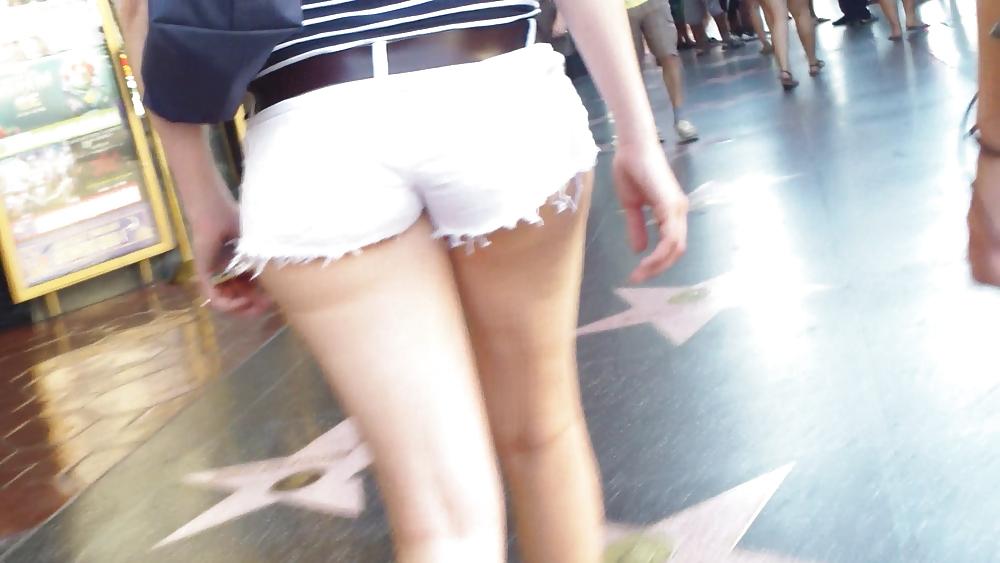 25P Sexy summer teen ass & butt in shorts