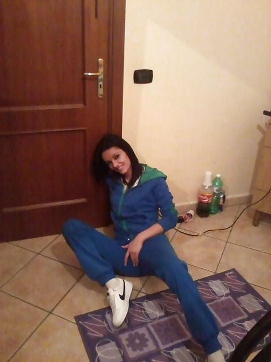 25P Romanian milf: rebecca