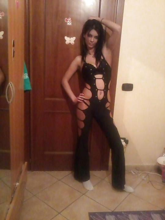 25P Romanian milf: rebecca