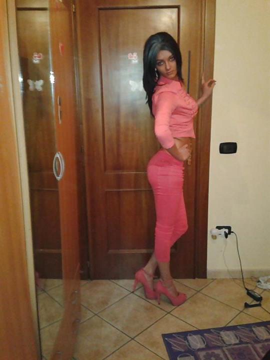 25P Romanian milf: rebecca