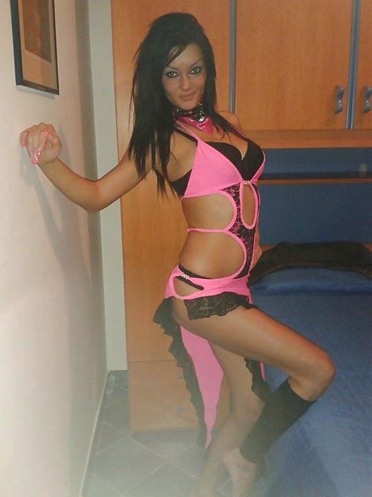 25P Romanian milf: rebecca