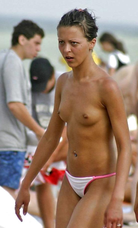 25P Beach Beauties 023 - Candid Mini Series