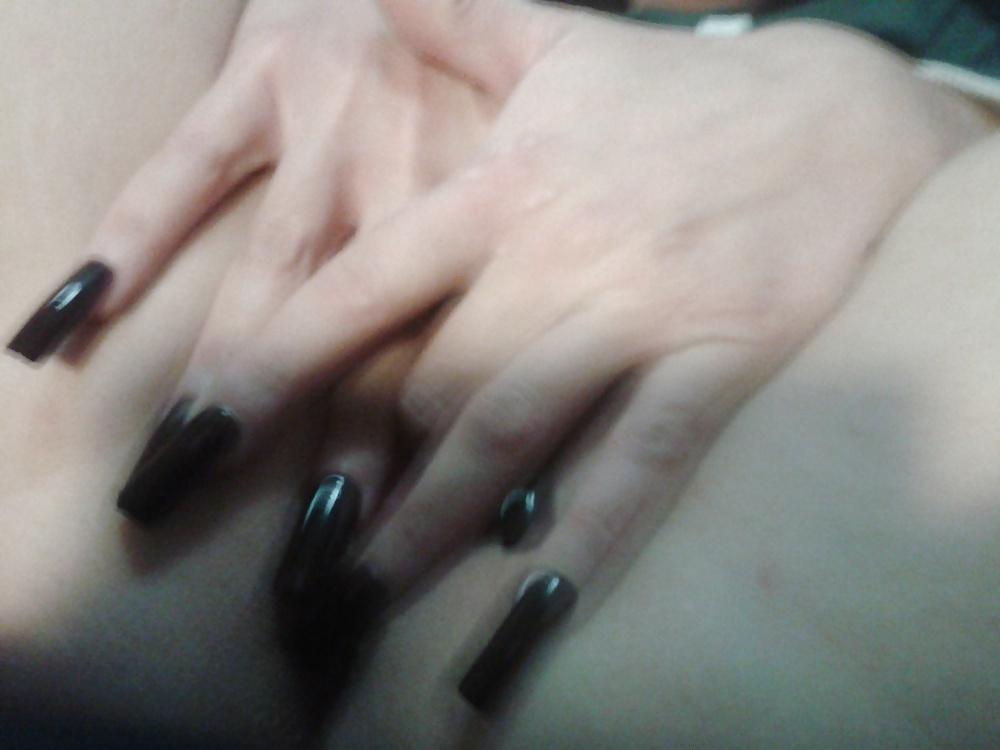 22P My longnails fingering
