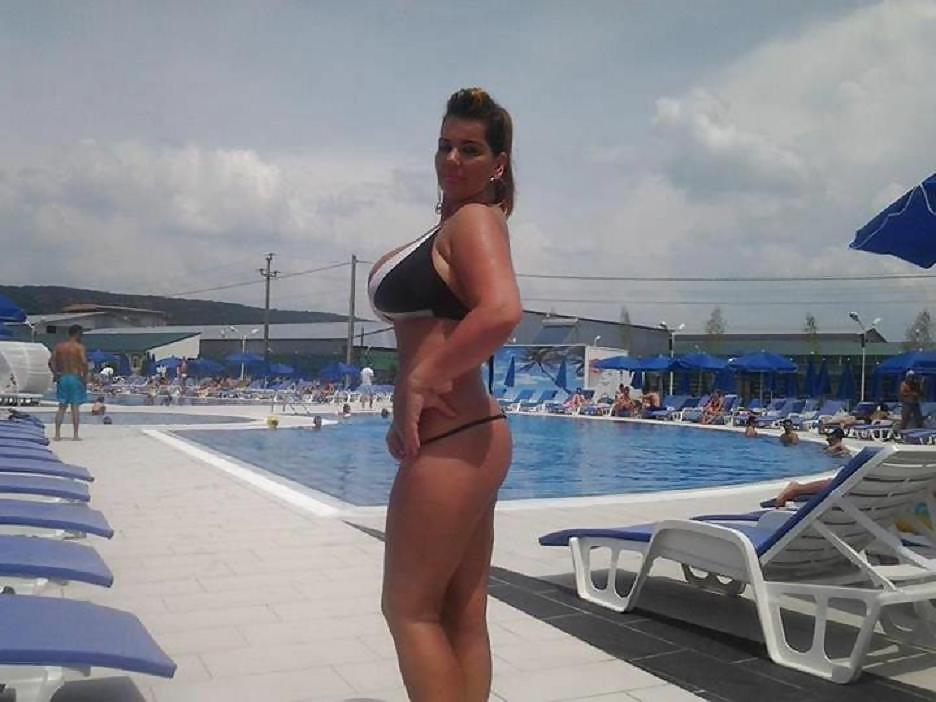 23P Romanian milf: Roxana part 2
