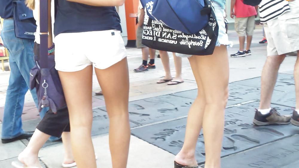 25P Summer butt & ass in teen shorts 