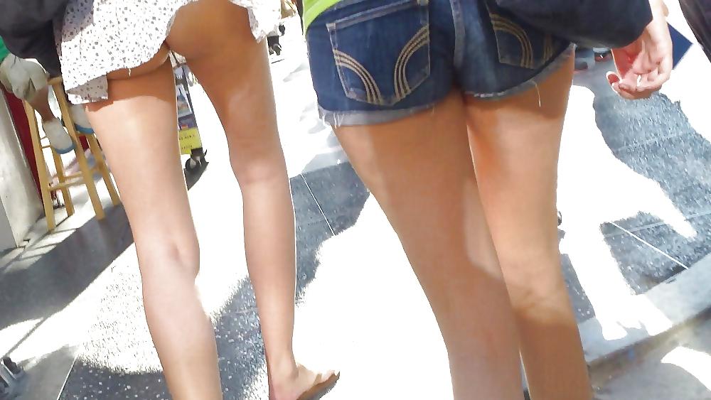 25P French teen flashing her butt & ass in sexy short skirt