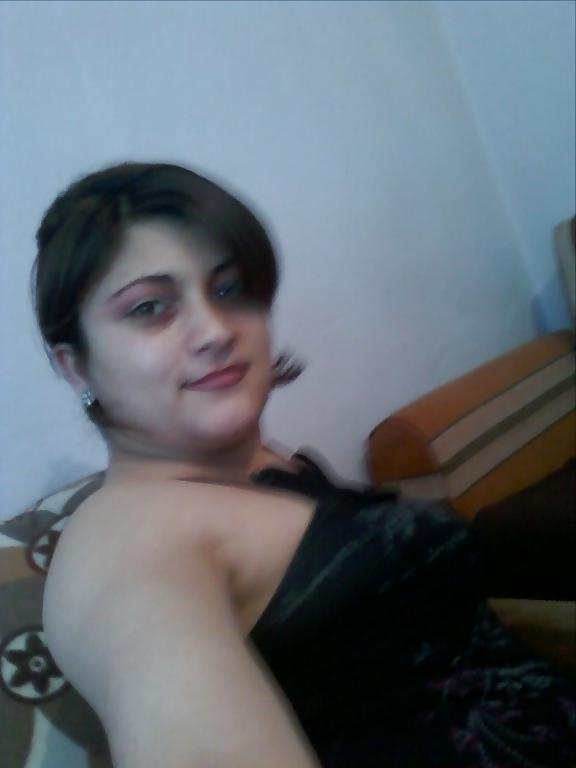 13P BBW Georgian girl Lia from Tbilisi