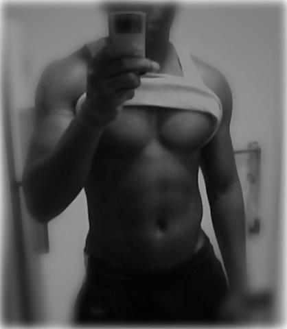 8P NON NUDE