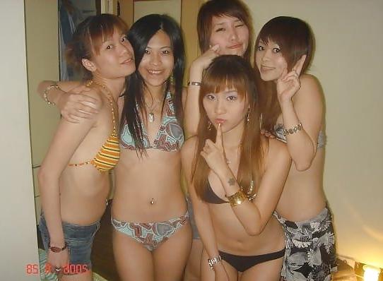 25P Some asian chicks porn pics