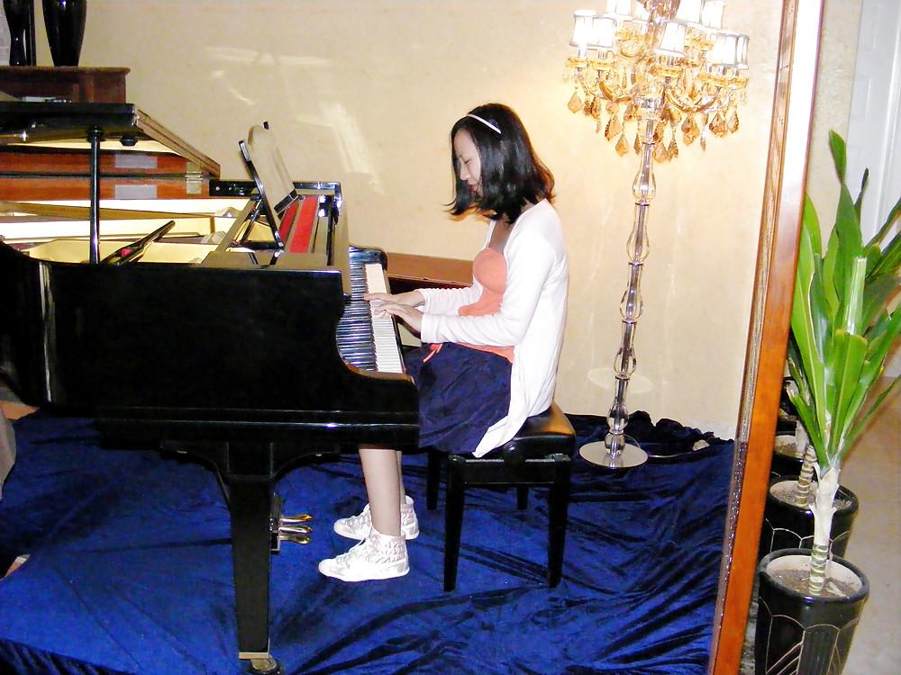 25P Sophie - asian girl