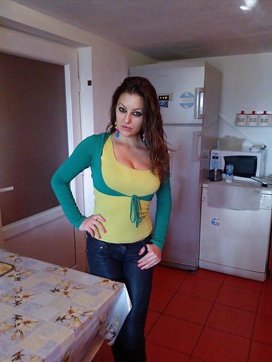 20P Romanian women: Amel part 6