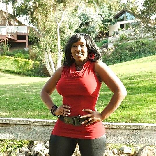 25P Curvy Beauties 60 Clothed Edition