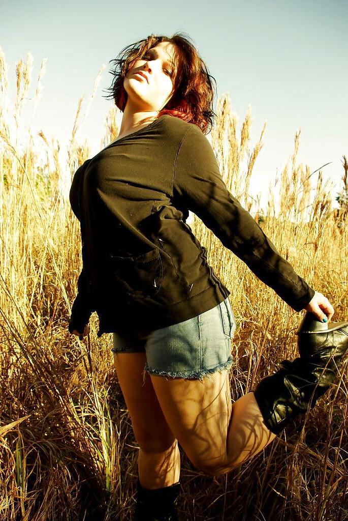 25P Curvy Beauties 60 Clothed Edition