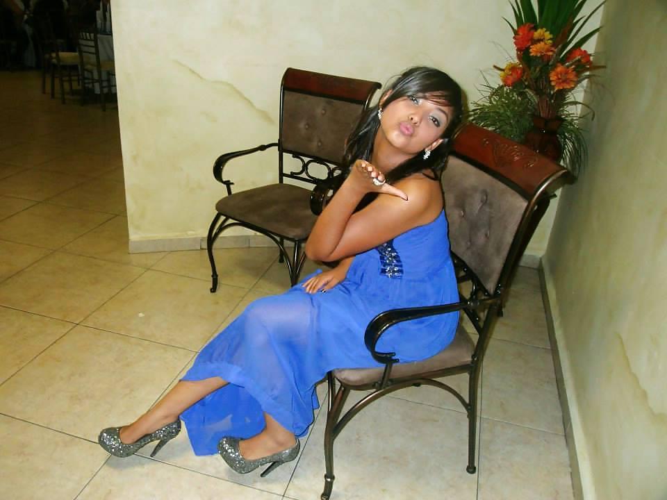 7P Sexy lady in high heels